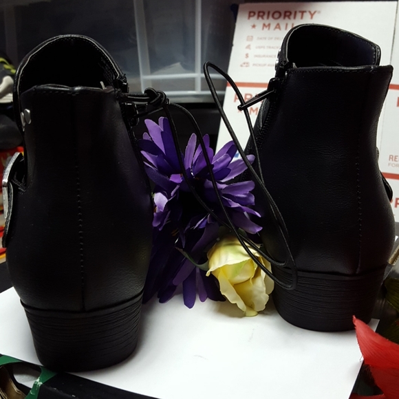 💥SALE💥NIB WOMENS A.N.A black memory foam booties - Picture 4 of 8